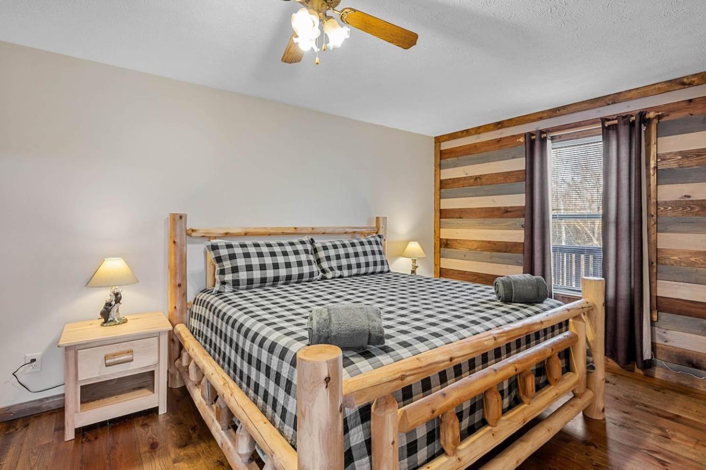 Dog Friendly! Views! Hot Tub! Close To Pf! Gsmnp Sevierville Eksteriør bilde