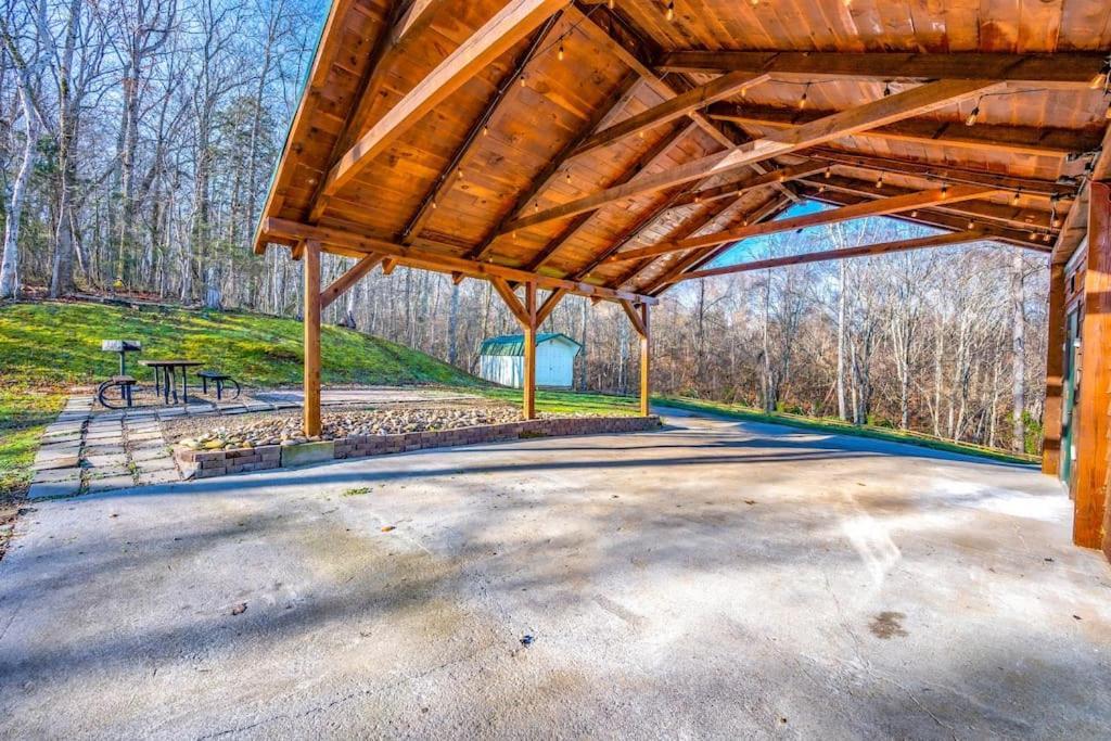 Dog Friendly! Views! Hot Tub! Close To Pf! Gsmnp Sevierville Eksteriør bilde