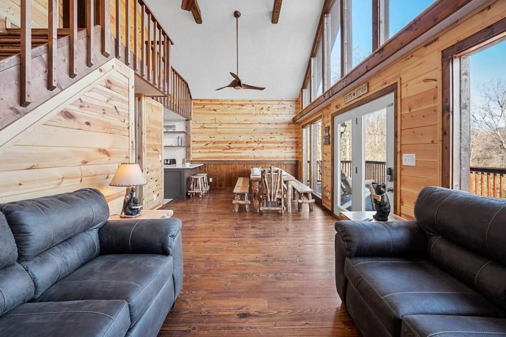 Dog Friendly! Views! Hot Tub! Close To Pf! Gsmnp Sevierville Eksteriør bilde